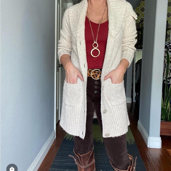 Cabi Busy Tank (style 4381) - Picture 9 of 10